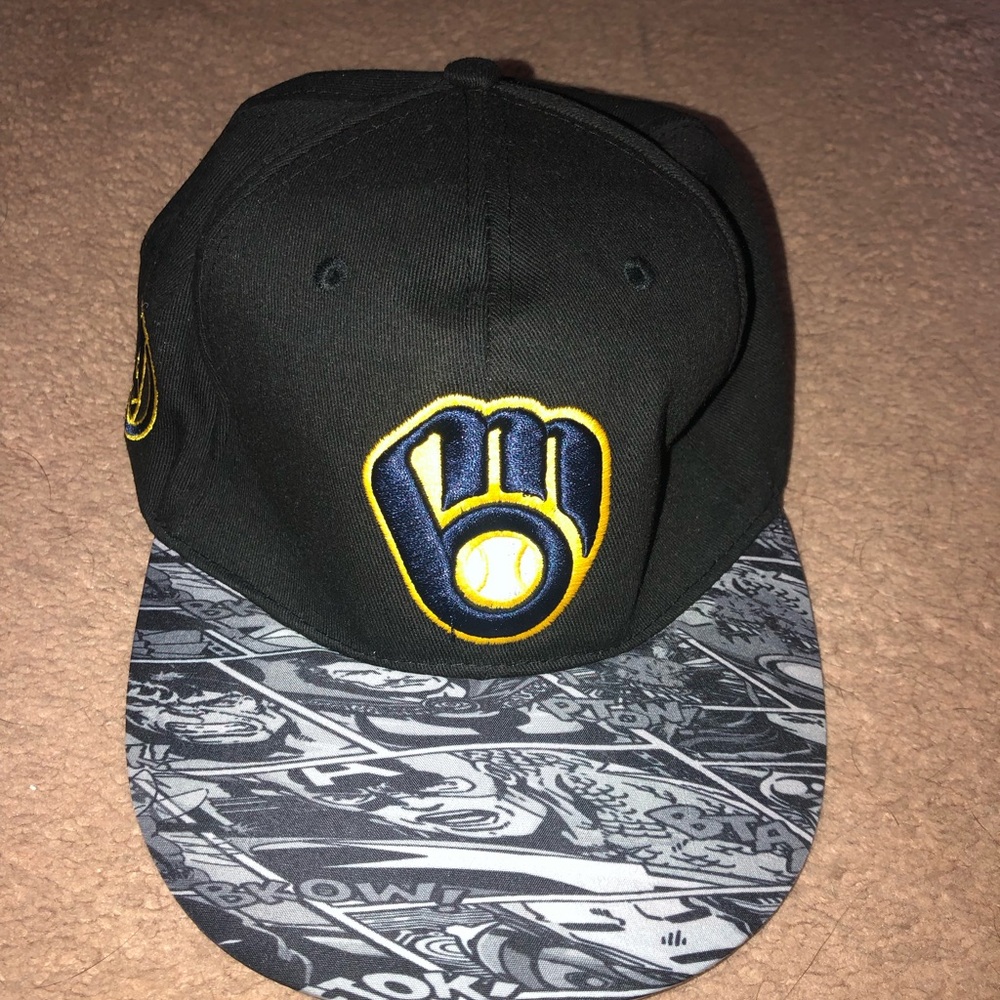 Milwaukee Brewers Marvel Avengers Black and Yellow Baseball Cap Rare